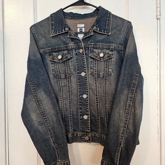 GAP Jean Jacket - Picture 2 of 8